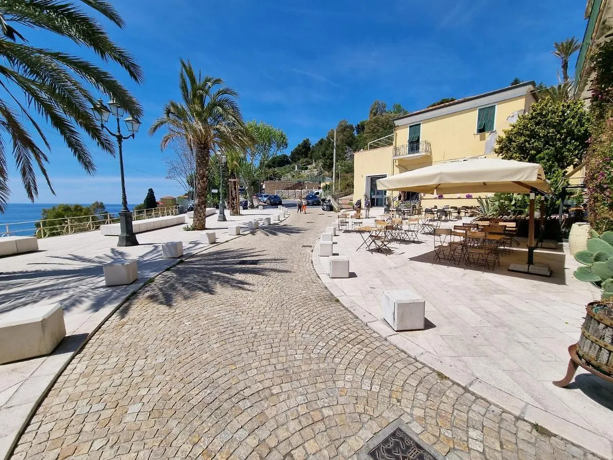 Dimora Piazza Fontana Apartment Ventimiglia