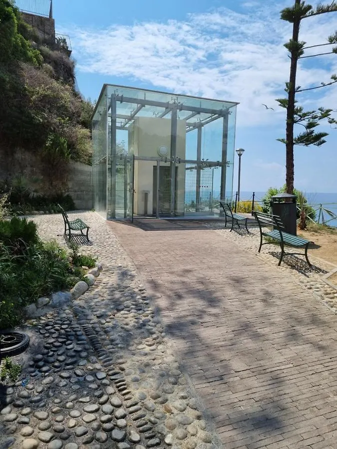 Dimora Piazza Fontana Apartment Ventimiglia 0*,